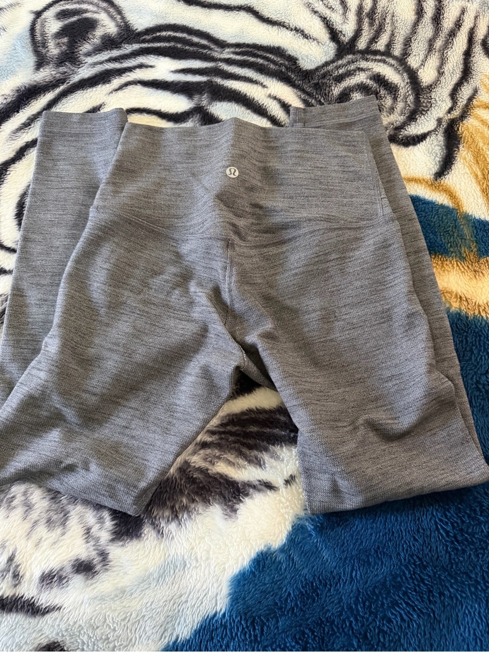 Lululemon Women’s Leggings Size 6 Gray High Rise Athletic Yoga Pants
